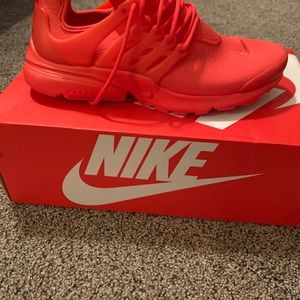 NIB Nike Shoes